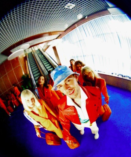 Fisheye group shot of the SkyUp crew in the new uniform